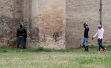Toilette en plein air tra i bastioni della Pilotta
