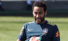 Il calciatore Neymar accusato di stupro. Lui si difende: 'E' un'estorsione'