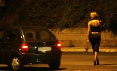 Prostituta legata, imbavagliata e gettata fuori dall'auto: arrestato 52enne 