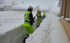 I soccorritori parmigiani tra neve e macerie Foto