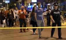 Sparatoria  in strada a Toronto:  una donna morta e 14 feriti. Ucciso l'attentatore