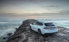 Peugeot 508 SW hybrid pronta al debutto