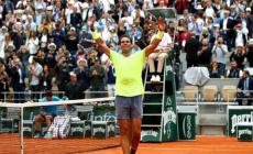 Thiem battuto, Nadal re di Parigi