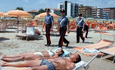 Sesso 'en plein air' davanti a tutti a Lignano, denunciati due giovani