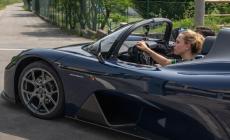 Il giorno  di Sophia «Qui alla Dallara per dire grazie a tutti i  miei angeli»