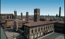 Bologna, protesta dei dipendenti comunali interrompe il Consiglio