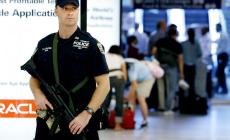 Poliziotto accoltellato,  chiuso l'aeroporto di Flint