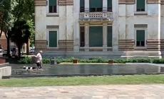 Salso, per sconfiggere il caldo? Una camminata a due nella fontana 