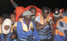 Cento migranti sbarcati a Lampedusa