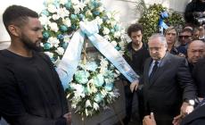 Caso "Anna Frank": gettati nel Tevere i fiori di scusa di Lotito