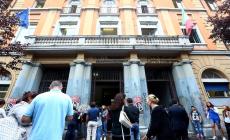 Studenti minorenni realizzano un video hard con i volti degli insegnanti