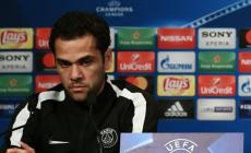 Dani Alves lascia il PSG, Conte lo chiede all'Inter