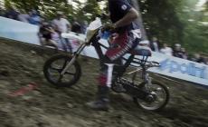 Red Bull Epic Rise: i piloti pi&ugrave; pazzi con i motorini truccati - Video 