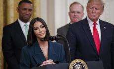 Bufera su Kim Kardashian per  il 'kimono', insorge Giappone - Le foto