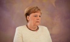 Angela Merkel di nuovo colta da tremore