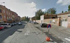 Muore investito dall'auto della moglie nella Bassa reggiana