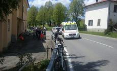 Bici travolta da un'auto: ferito gravemente il ciclista