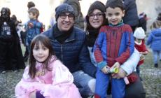 Carnevale, carri e maschere all'ombra del Battistero. Corteo fino in Cittadella