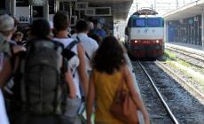 Uomo travolto da un treno a Milano: ha perso una gamba