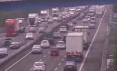 Incidente in autostrada: 1 chilometro di coda tra Fiorenzuola e Fidenza