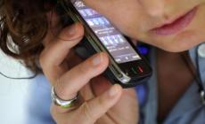 Perseguitava con sms e social network l'ex e la rivale: arrestata