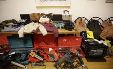 Furti in negozi, supermercati e magazzini: arrestati 7 moldavi, altri due sono ricercati 
