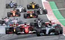 Gp Austria da sbadigli, le gomme accendono il finale. Vince Bottas, ma Vettel allunga