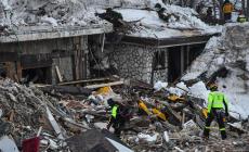 Sette anni fa la tragedia di Rigopiano: l'Abruzzo ricorda le 29 vittime della slavina - Foto 