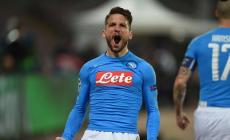 Napoli, c'&egrave; la fila per Mertens