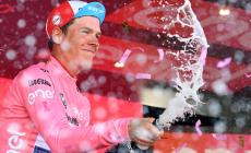 Dillier vince (in volata, dopo la fuga) la 6a tappa.  Jungels tris in rosa