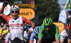 Tour, Ewan fa doppietta. Paura per Fugslang