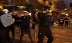 La protesta non si placa, barricate e scontri a Hong Kong