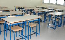 Professoressa fa sesso con un’alunna minorenne: denunciata dalla psicologa, sospesa per un anno
