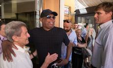Asprilla a Parma: sorrisi e ricordi in via D'Azeglio - Le foto