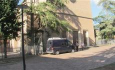 Baby gang in Piazzale Pablo: presidio degli agenti. E si apre il confronto  - Video
