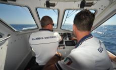 Pedal&ograve; alla deriva, tre giovani salvati a Ischia