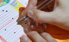 Vince alla lotteria dopo 30 anni chiuso in cella, ma viene subito riarrestato