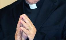 Abusi sessuali, arrestato sacerdote a Piacenza 