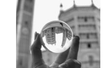 IgersParma premia... Parma in una sfera. E ora il tema di febbraio: il carnevale