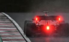 Ferrari lenta nella pioggia, guida Gasly