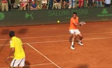 Tennis, Paolo Maldini ko con i professionisti