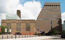 Londra: bambino gettato dal tetto della Tate Gallery, arrestato 17enne 