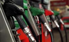 Benzina, si possono risparmiare fino a 670 euro l'anno 