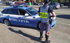 Compravendita d'auto abusivi: due negozi multati dalla polizia