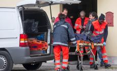 Anziano muore dopo essere stato picchiato e spinto. Arrestato il figlio