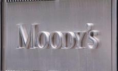Moody's conferma il rating sull'Italia e alza l'outlook ma avverte: "Occorre ridurre il deficit" 