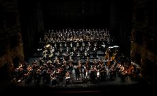 Applausi per il Requiem