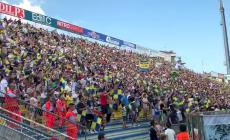 La prima coreografia del campionato della Nord