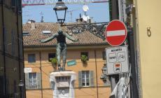 Biciclette e corsie per gli autobus: il «carosello» dei segnali stradali