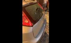 Parcheggio del cinema, ecco come i vandali-ladri hanno ridotto le auto: il video